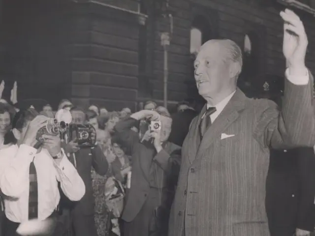 Eski İngiltere Başbakanı Harold Macmillan