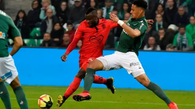 Newcastle na Southampton zimewasilisha ombi kwa mshambuliaji wa Mainz na timu ya taifa ya Ufaransa ya wachezaji wasiozidi miaka 21 Jean-Philippe Mateta,