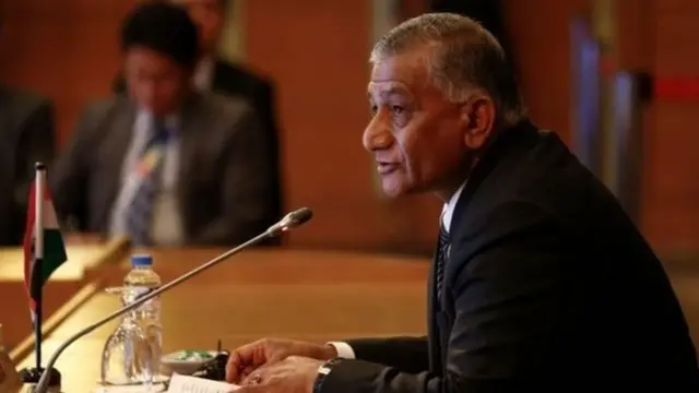 व्ही के सिंह