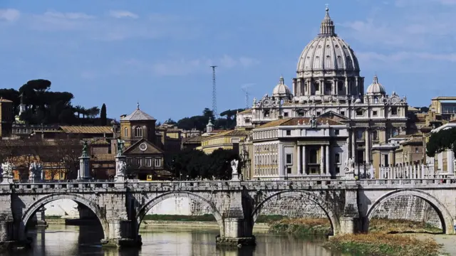 San Pedro y el río Tíber