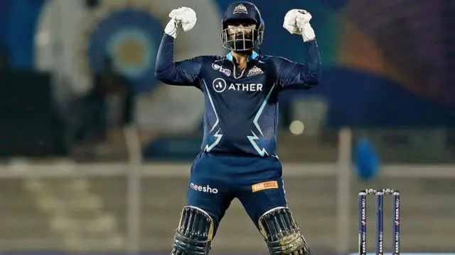 तेवतिया ने बनाए 20 रन