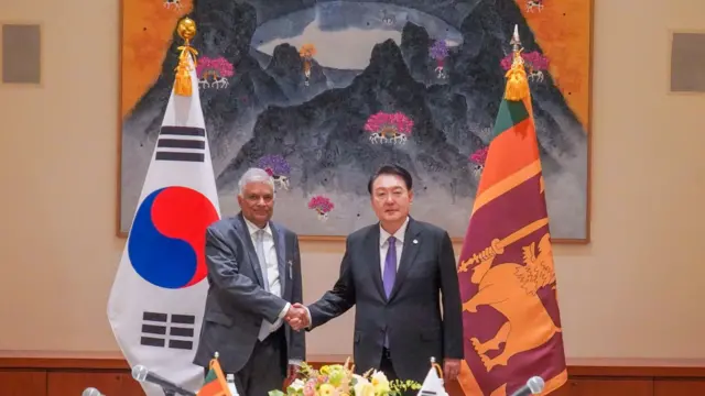 ජනාධිපති රනිල් වික්‍රමසිංහ සහ දකුණු කොරියානු ජනාධිපති යූන් සුක් යෙයෝල් අතර හමුව