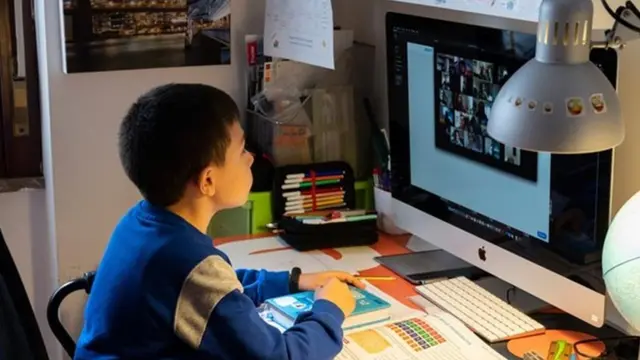 孩子上網課