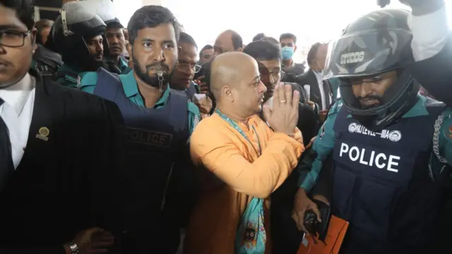 চিন্ময় দাস আদালতে