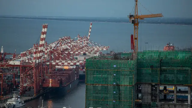 ஹம்பந்தோட்டை துறைமுகம்