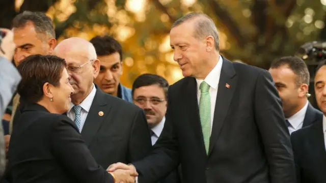 TBMM Başkanvekili Ayşe Nur Bahçekapılı