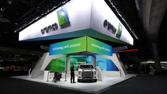 Aramco'ya ait bir stand