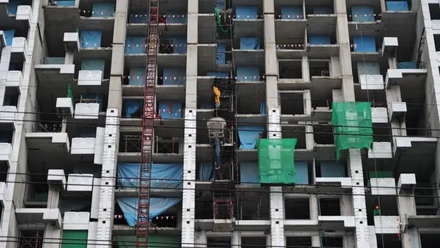 ภาพก่อสร้างอาคาร