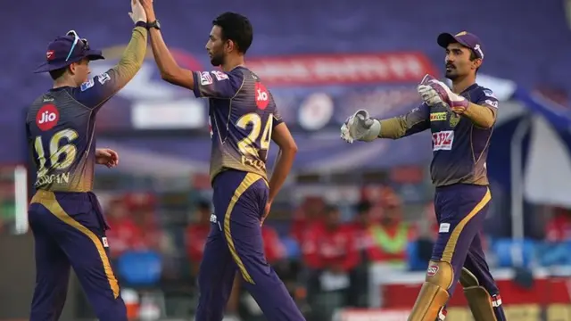 दिनेश कार्तिक और केकेआर के खिलाड़ी