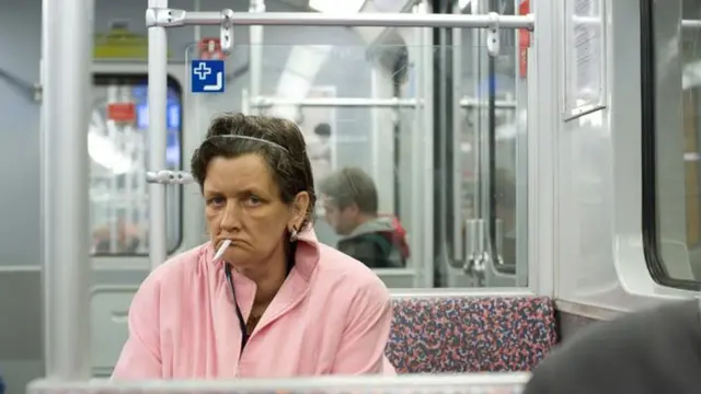 Dubartii afaanitti waa godhattee teessu.