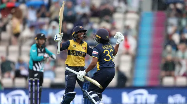 ලෝක කුසලාන කාන්තා ක්රිකට් තරගාවලියේ පළමු ජයග්රහණය වාර්තා කිරීමට ශ්රී ලංකා කණ්ඩායම සමත් විය.