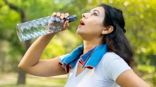 आपल्याला तहान लागणं ही शरीराला पाण्याची गरज असल्याचं लक्षण असतं (प्रतिकात्मक चित्र)