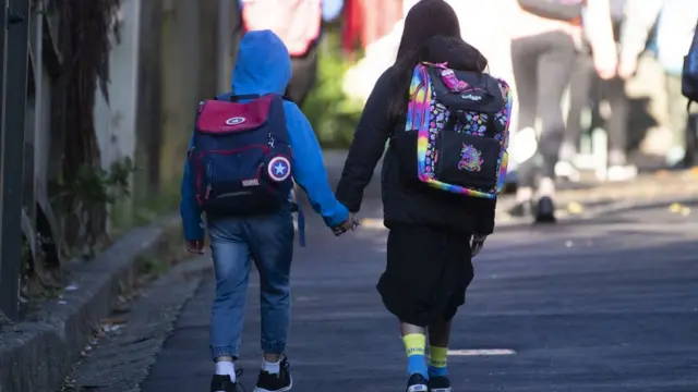 Siwa di Selandia Baru, sekolah, covid-19