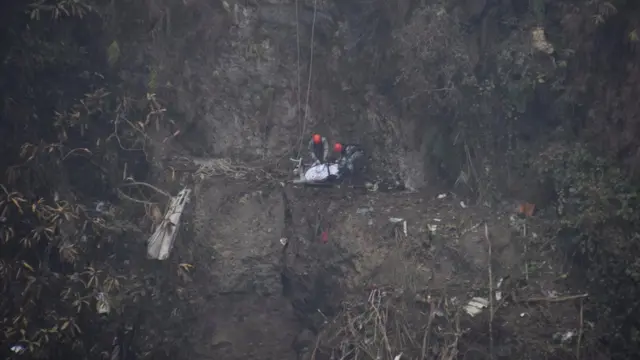 पोखरामा यती एअरलाइन्सको दुर्घटनापछि सेती नदिको खोँचमा जटिल उद्धार तथा खोजकार्य भएका थिए