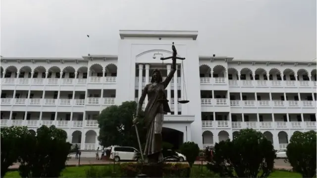 বর্তমানে ভার্চুয়াল হাইকোর্ট আদালতে মামলার বিচার কার্যক্রম চলছে