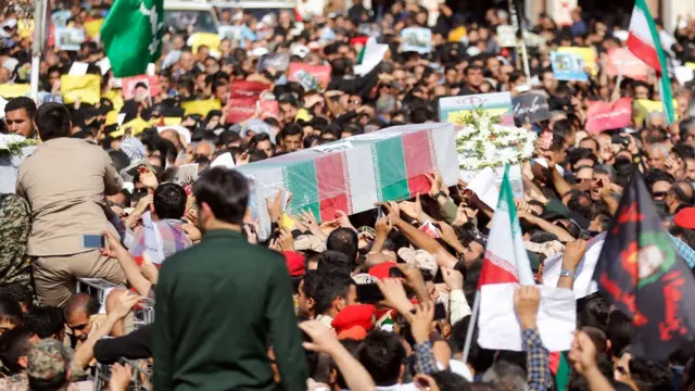 Pemakaman korban serangan di Ahvaz