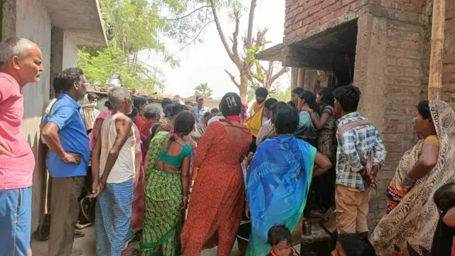 बच्ची के गांव वाले