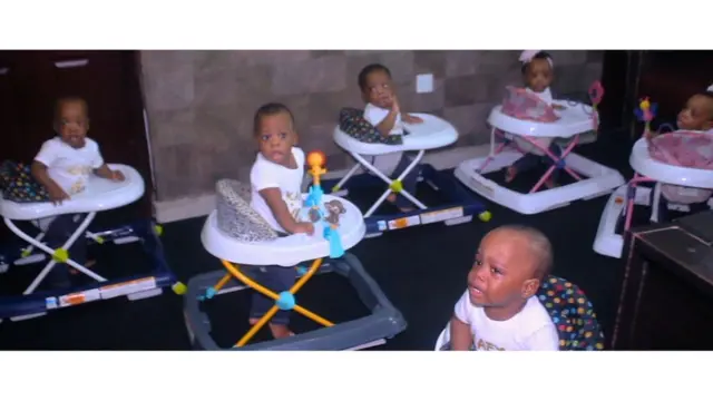 Awọn ikoko mẹfa naa