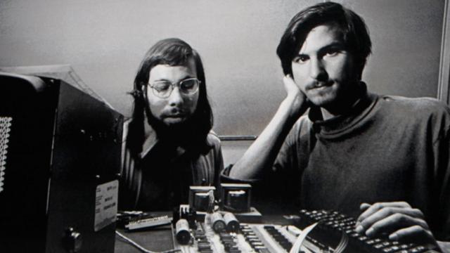 Steve Wozniak e Steve Jobs em 1996