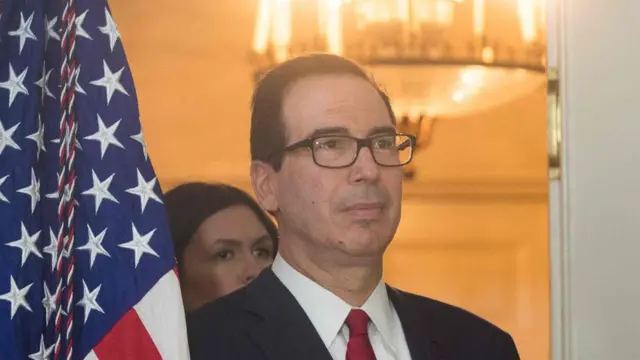 استیو منوچین