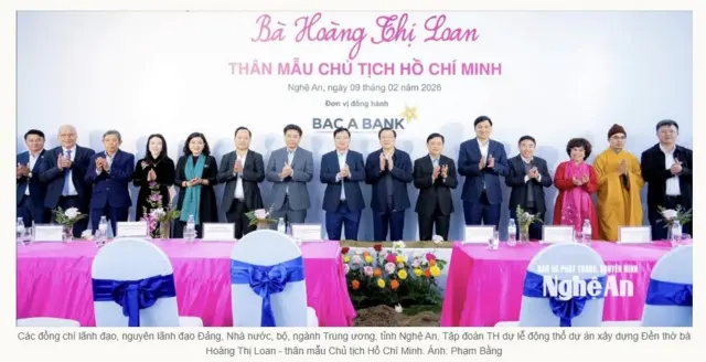Tấm ảnh trên Báo và Phát thanh, Truyền hình Nghệ An đã bị cắt phần phía trên, không còn cụm 'Đền thờ Quốc mẫu'