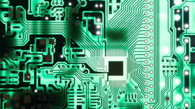 কম্পিউটার প্রযুক্তি।