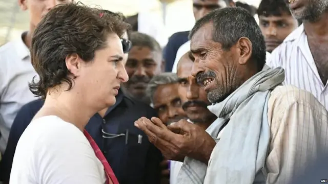 પ્રિયંકા ગાધી તથા ગરીબની તસવીર