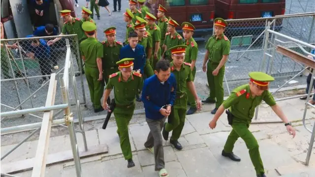 tòa