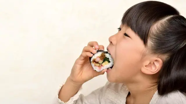 Для жителей многих стран Азии желание поесть шоколада необъяснимо