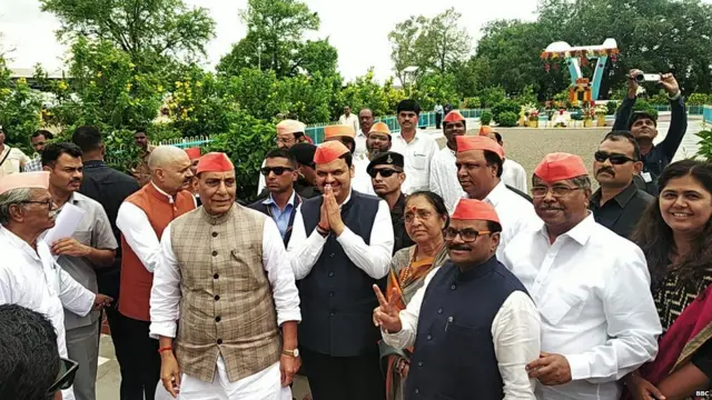 अमरावती जिल्ह्यातील मोझरीतून जनादेश यात्रा सुरू झाली