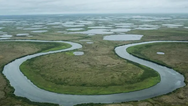 يؤدي ذوبان التربة الصقيعية إلى تغيير تضاريس ألاسكا