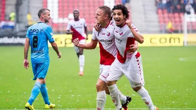 Le marocain Yassin Ayoub a marqué le deuxième but du FC Utrecht face à Excelsior ( victoire 3-1). L'unique but d'Excelsior a été inscrit par son compatriote, le marocain Zakaria el Azzouzi,