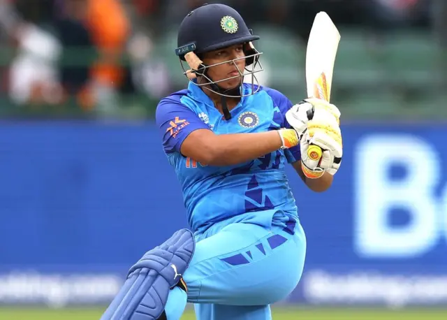 Richa Ghosh, ऋचा घोष