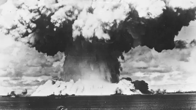 परमाणु बम