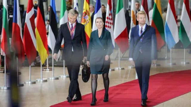 ဒိန်းမတ်ဝန်ကြီးချုပ် ဖရေဒရစ်ဆင်