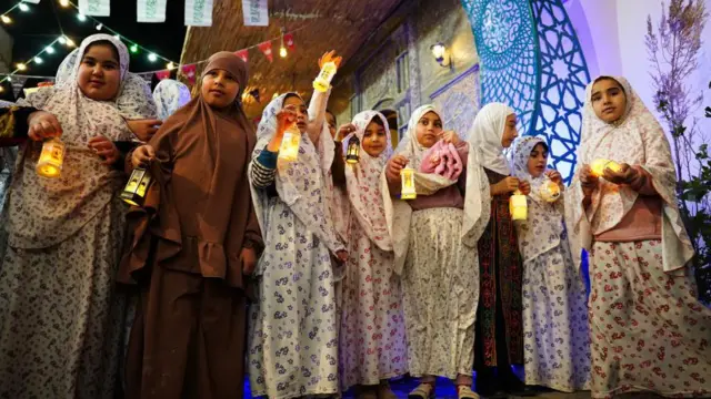 عدد من الأطفال 