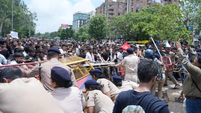 22 जुलाई को पटना में प्रदर्शन करते लोग