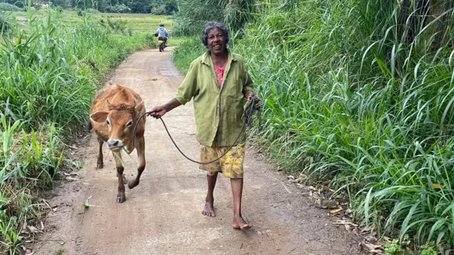 ආර්ථික අර්බුදයකට මුහුණ දී සිටින ශ්‍රී ලංකාව 2024 වසරට පා තබන්නේ අභියෝග ගොන්නක් සමගය. බොහෝ දෙනා වසරක් අවසන්ව අලුත් වසරකට පා තබන්නේ නැවුම් බලාපොරොත්තු සහ ඉලක්ක සමුදායක් සමගය.