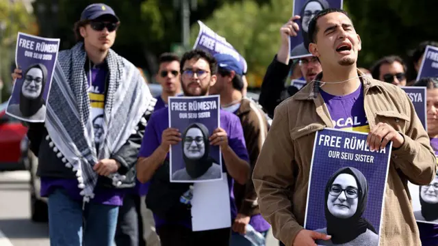 Por qué el gobierno de Trump les ha revocado las visas a cientos de estudiantes extranjeros - BBC News Mundo