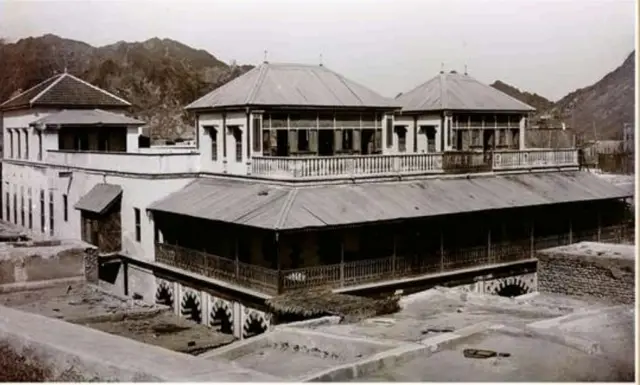 રતનશી પુરુષોત્તમ , Ratansi Purushottam , મસ્કત , ઓમાન , શસ્ત્રોનો વેપાર , વેપાર , ઉદ્યોગ , દરિયાઈ વેપાર , સાહસ , ગુજરાત , કચ્છ , બીબીસી ગુજરાતી 