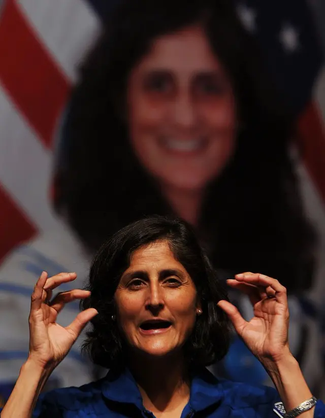 सुनीता विल्यम्स यांच्यासारखं नासामध्ये अंतराळशास्त्रज्ञ होण्यासाठी काय करावं लागतं?