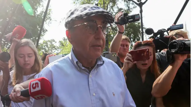 Адвокат семьи Сергея Захарова Александр Добровинский