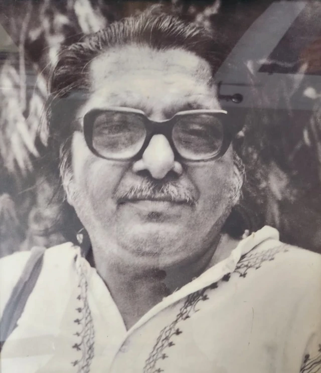 હિંમત ખાટસુરિયા, ગુજરાતના કવિ, વંચિતો, ગરીબો, ગુજરાતી સાહિત્ય, ભાવનગર સાહિત્ય સભા, ગુજરાતી સાહિત્યનો ઇતિહાસ, દલિત સાહિત્ય, ભાવનગર, પ્રતિબદ્ધ સાહિત્ય, બીબીસી ગુજરાતી