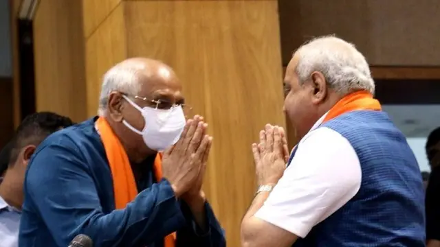 મુખ્ય મંત્રી ભૂપેન્દ્ર પટેલ અને નીતિન પટેલ