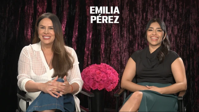 Emilia Pérez’in Meksikalı oyuncusu Adriana Paz (sağda), filmin coğrafi sınırları aştığını düşünüyor