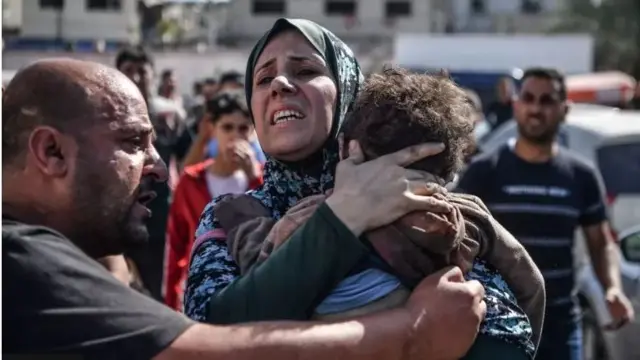 চরম মানবিক বিপর্যয়ের মুখে গাজাবাসী