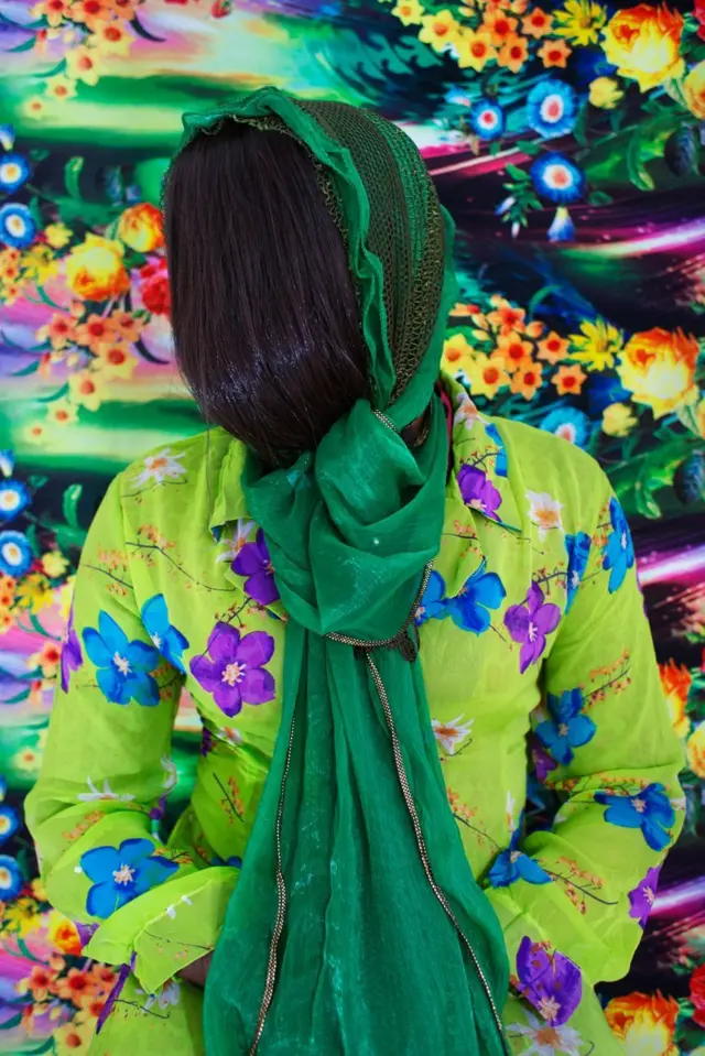 হাবিবা নওরোজের আলোকচিত্র 'কনসিলড' সিরিজের একটি ছবি