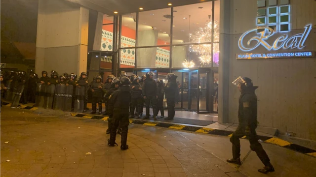 Policías en las calles