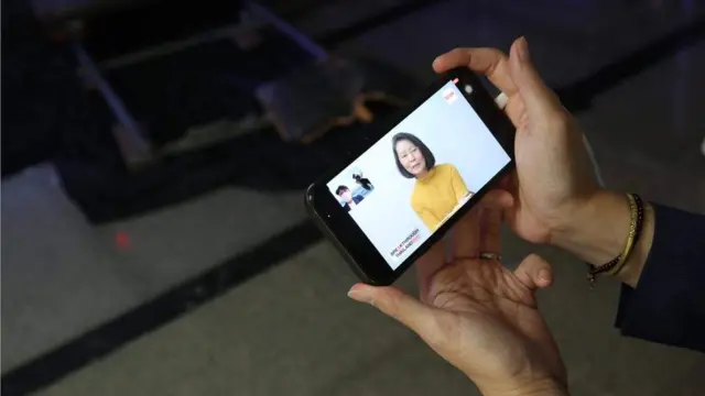 กนกรัตน์