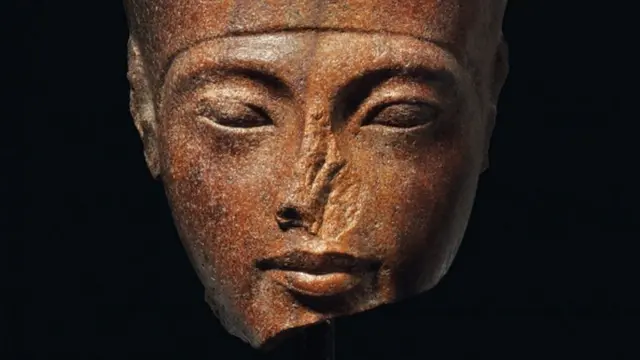 Busto de Tutankamón